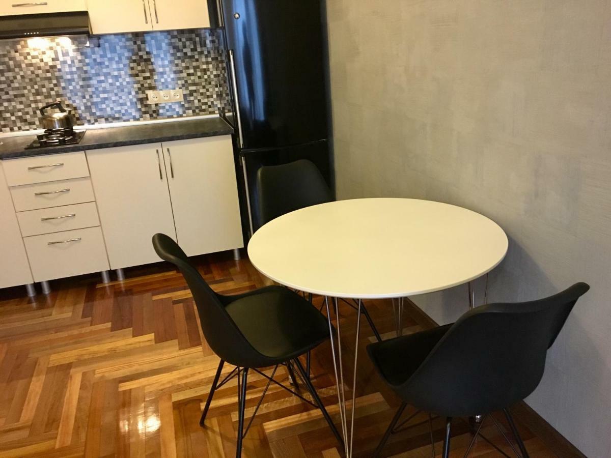 Apartment Gamarjoba Batoumi Extérieur photo